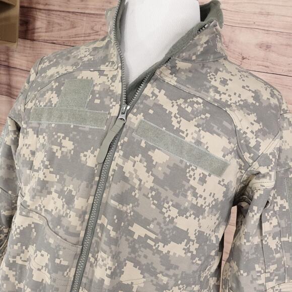 Massif Free IWOL Jacket Mens Medium ACU Camo Flame Resistant Fleece Lined USA - Picture 2 of 11